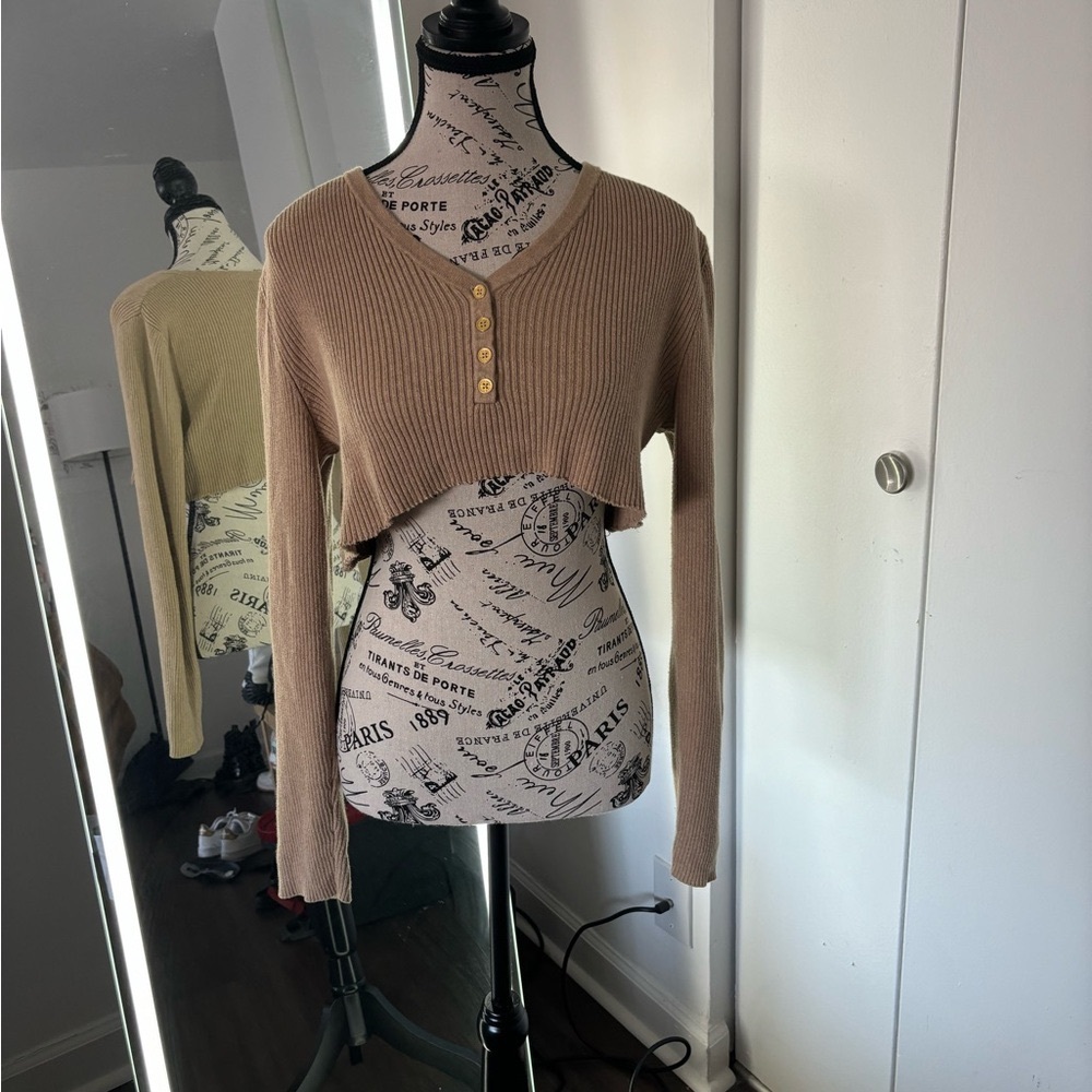Anne Klein Beige Ribbed Crop Top